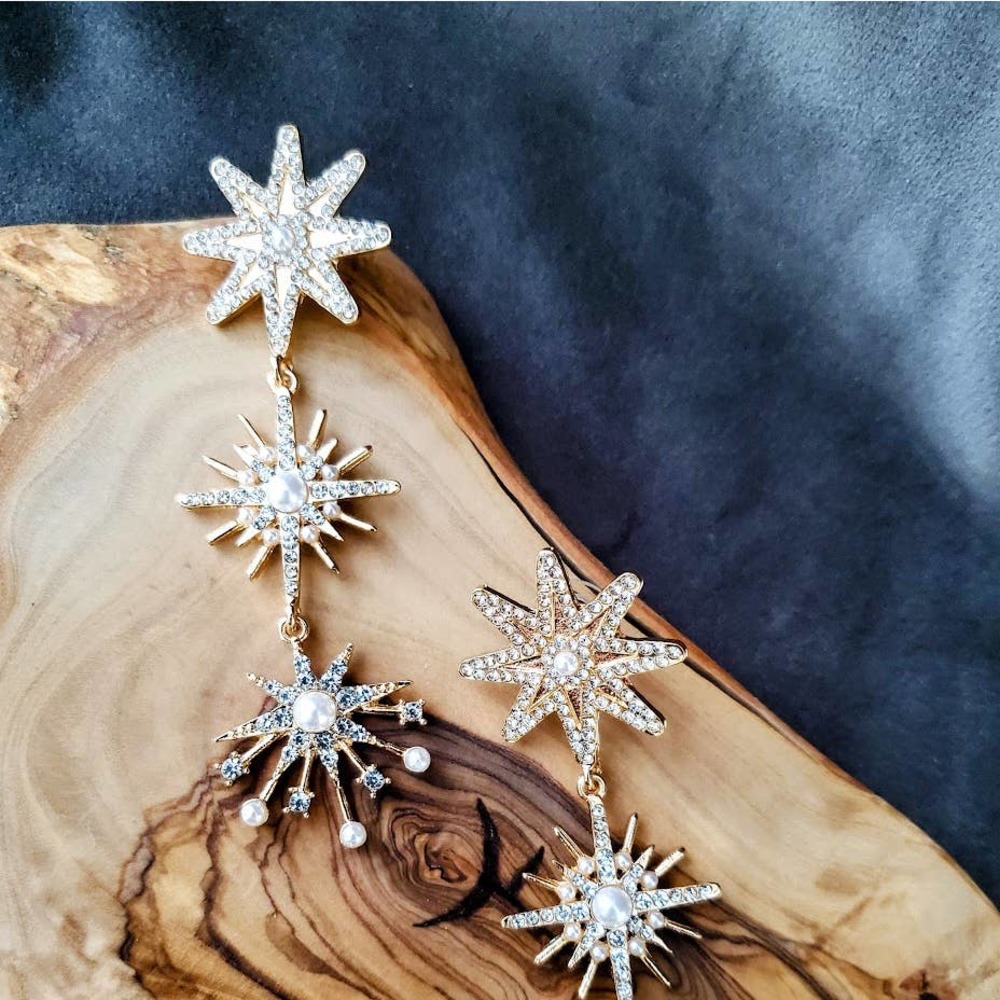 Star Gazer Pearl and Crystal Drop Earrings - Christmas Northstar - Picture 6 of 13